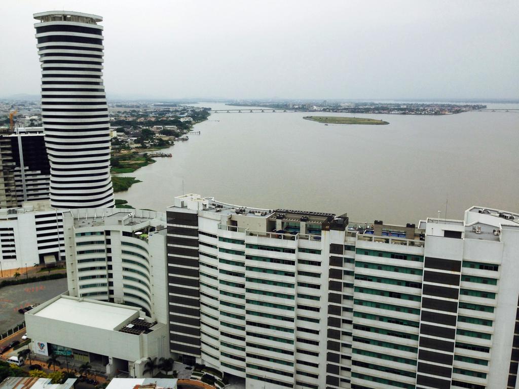 Luxury Suites River Front Guayaquil Habitación foto